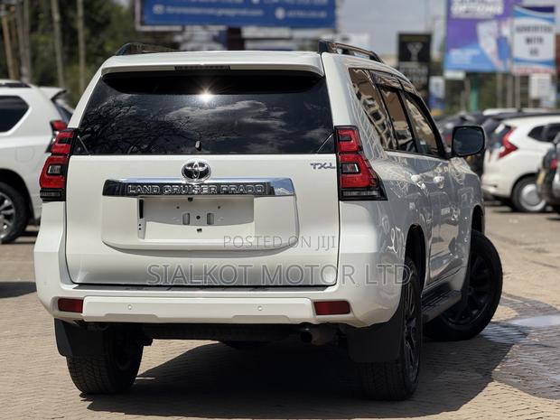 Toyota Land Cruiser Prado 2.7 2020 White