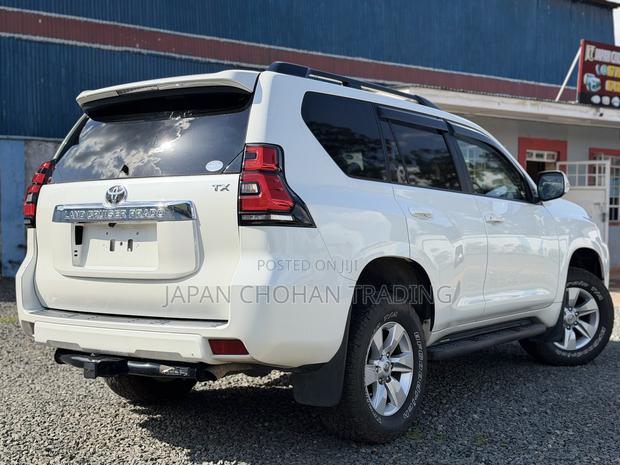 Toyota Land Cruiser Prado 2.7 2019 White