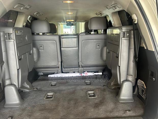 Toyota Land Cruiser 4.6 V8 ZX 2012 Pearl