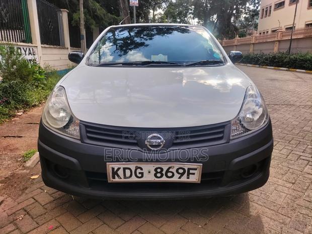 Nissan Advan 2014 White