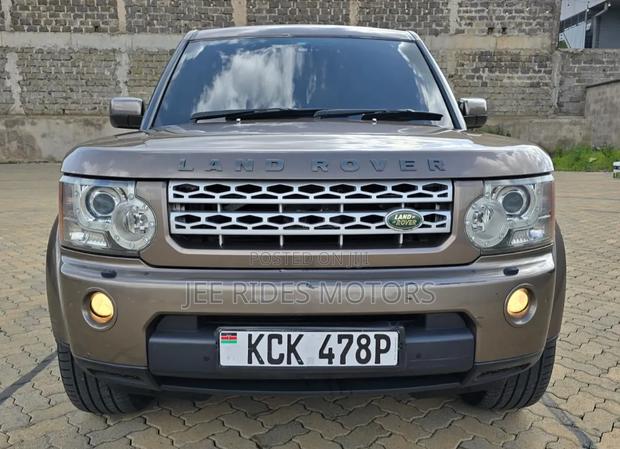 Land Rover Discovery 2010 Gray