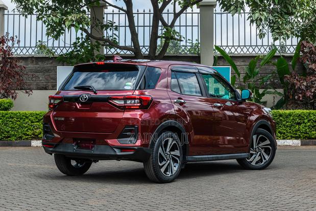 Toyota Raize 2021 Red