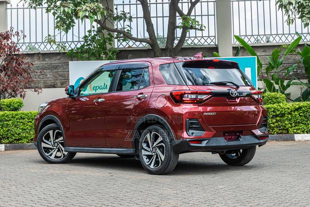 Toyota Raize 2021 Red