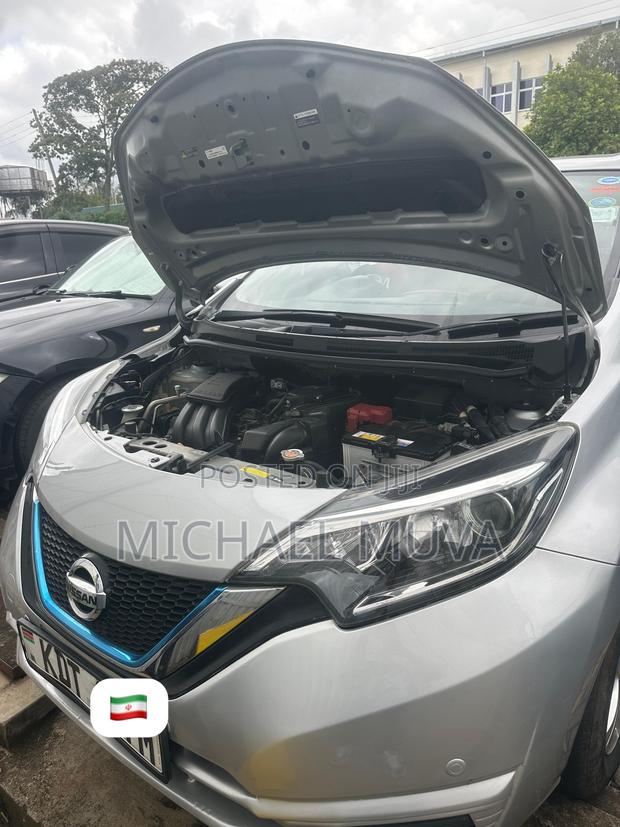 Nissan Note 2018 Silver