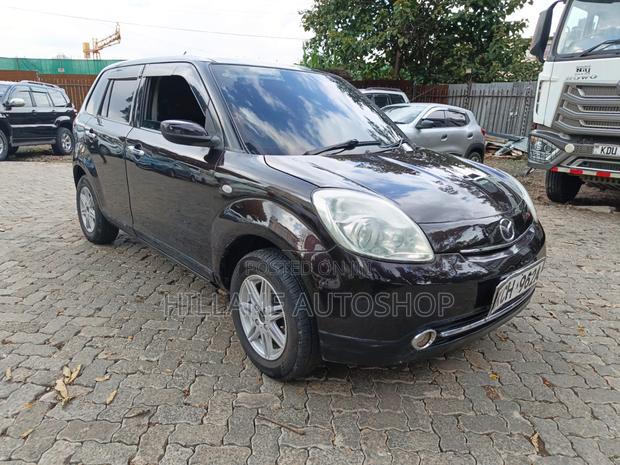 Mazda Verisa 2010 Brown