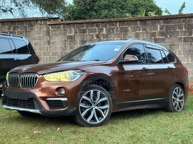 BMW X1 xDrive28i AWD 2016 Burgundy