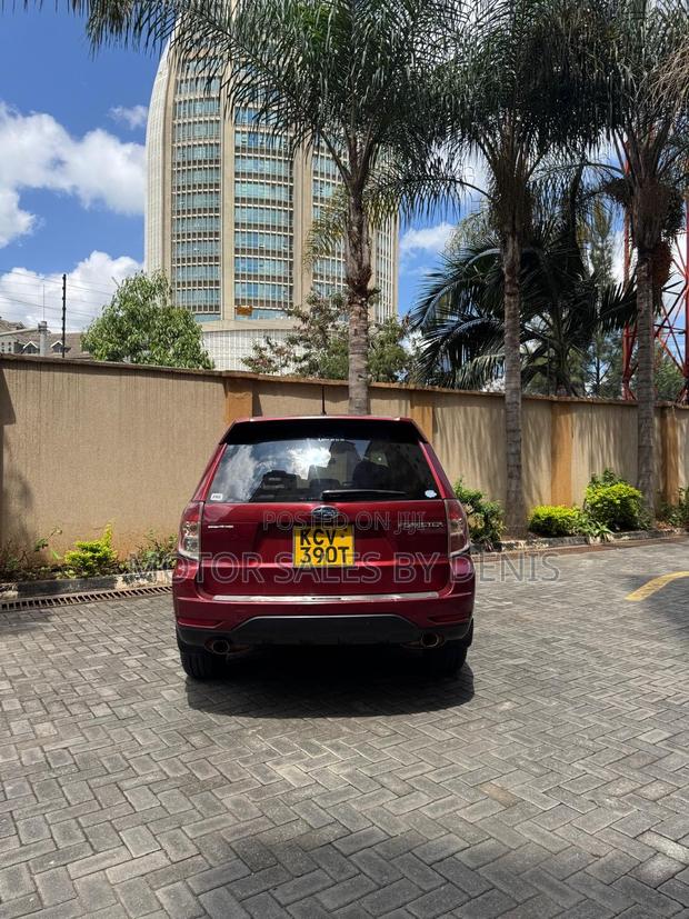 Subaru Forester 2.0D X 2012 Maroon