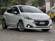 Peugeot 208 2019 White for sale