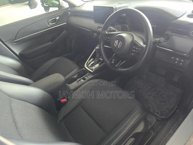 Honda Vezel 2022 White