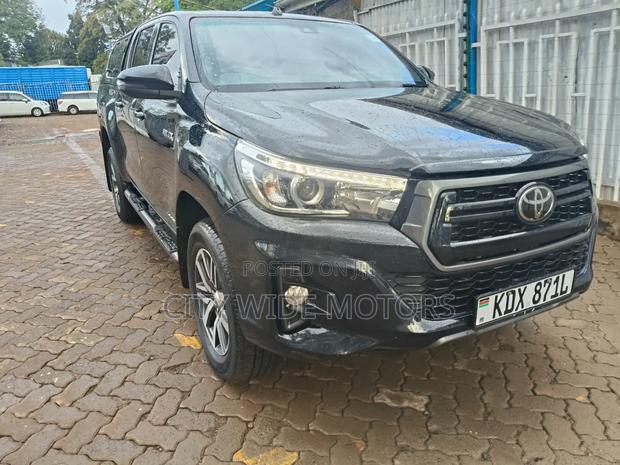 Toyota Hilux Revo Double Cab Deisel 2.4 RWD 2019 Black