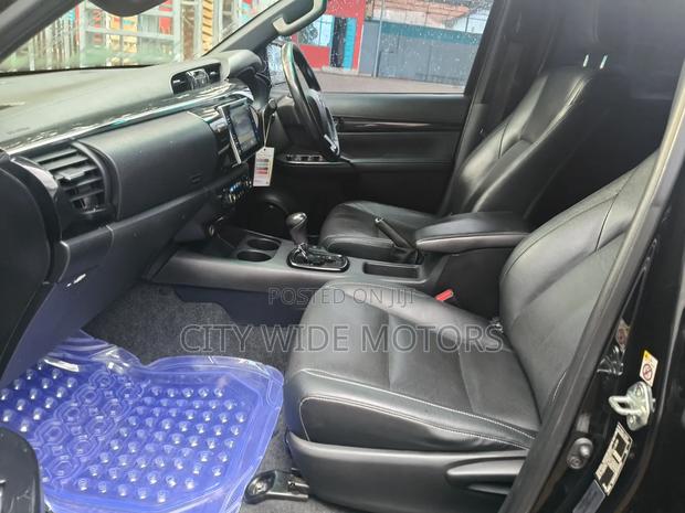 Toyota Hilux Revo Double Cab Deisel 2.4 RWD 2019 Black