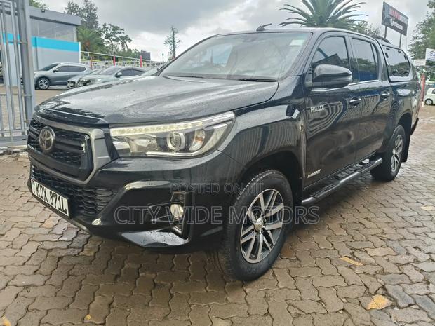 Toyota Hilux Revo Double Cab Deisel 2.4 RWD 2019 Black