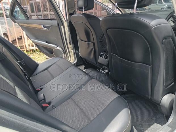 Mercedes-Benz C200 2011 White