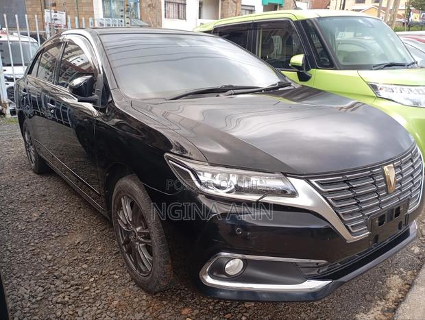 Toyota Premio 2018 Black