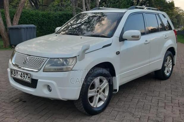 Suzuki Escudo 2007 White
