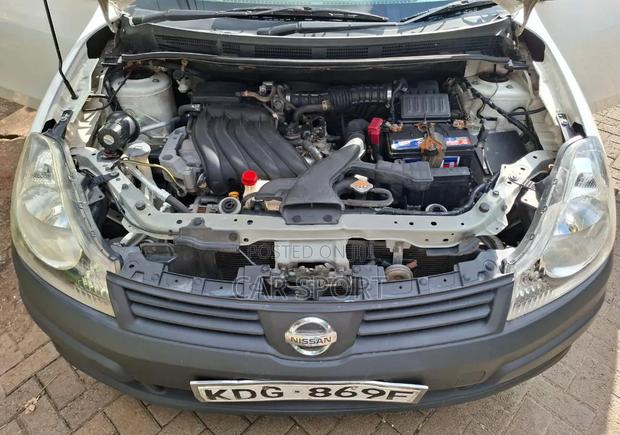 Nissan Advan 2014 White
