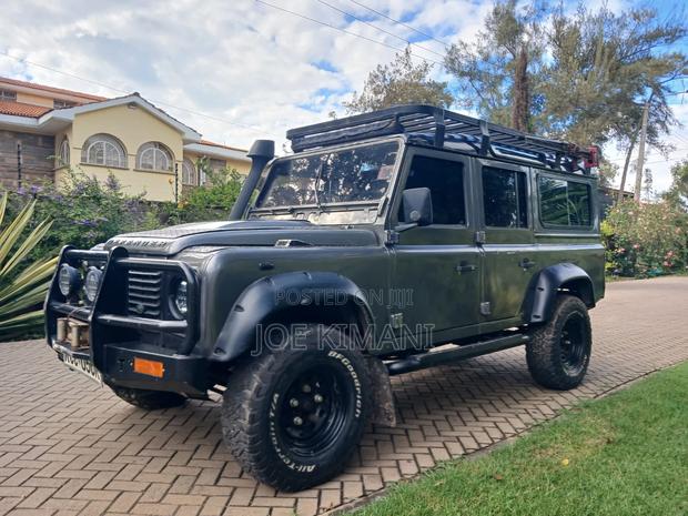 Land Rover Defender Base 4x4 1993 Gray