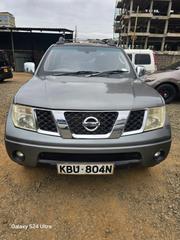 Nissan Navara 2.5 dCi Automatic 2011 Silver for sale