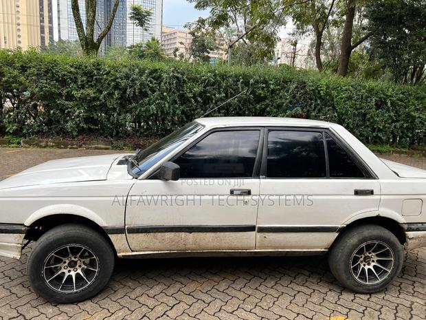 Nissan Sunny 1990 White