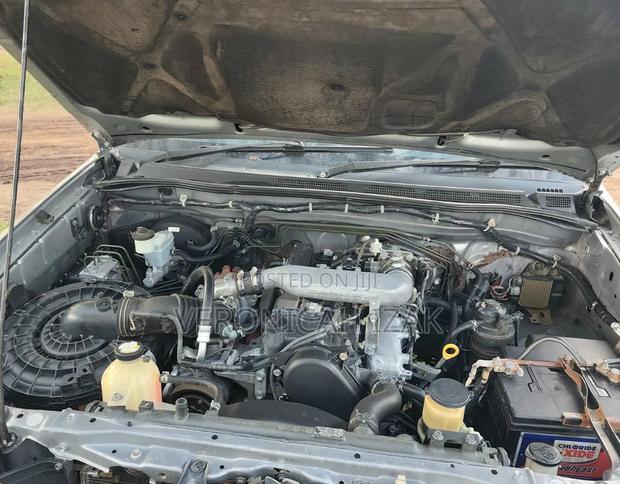 Toyota Hilux 2015 Silver