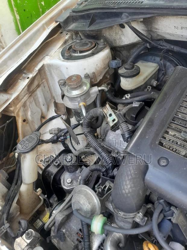 Toyota Hilux SR 2013 Gray