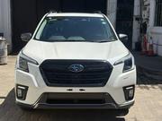 Subaru Forester Premium 2022 White for sale