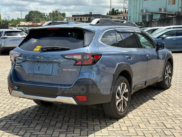 Subaru Outback Premium 2022 Blue