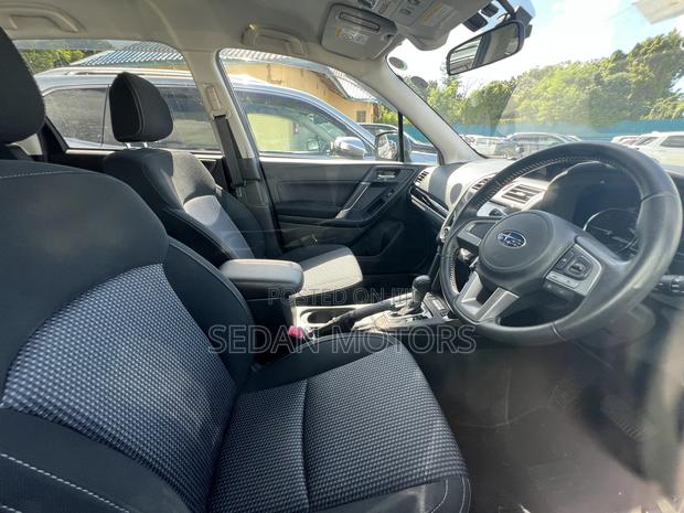 Subaru Forester 2019 Gray