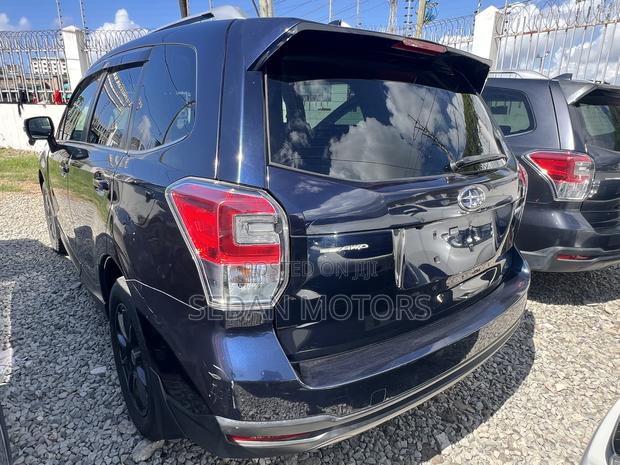Subaru Forester 2019 Gray