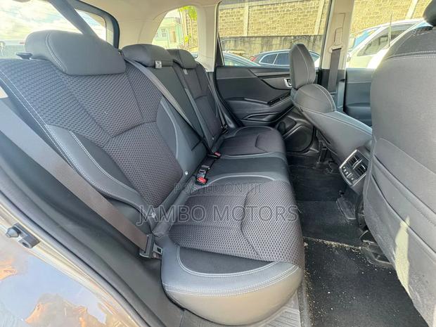 Subaru Forester Premium AWD 2019 Gold