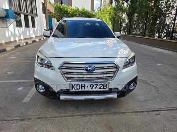 Subaru Outback 2.5i 4dr Wagon AWD (2.5L 4cyl CVT) 2015 White