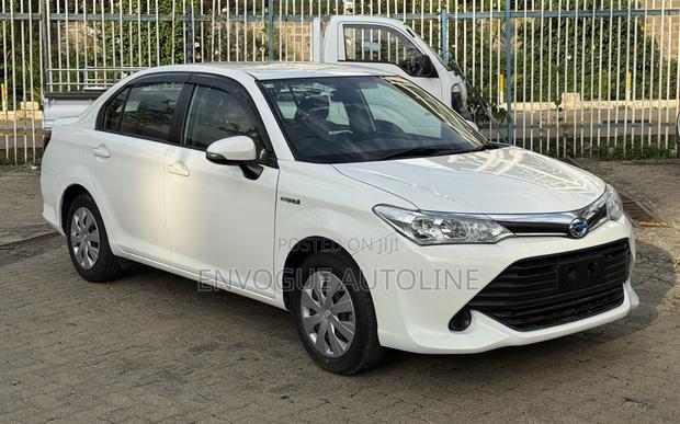 Toyota Axio 2018 White