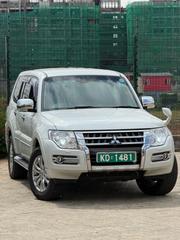 Mitsubishi Pajero Sport 2018 White for sale