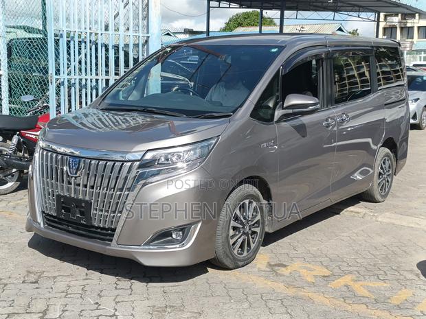 Toyota Esquire 1.8 FWD Hybrid (7 seater) 2019 Gray