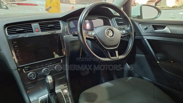 Volkswagen Golf 1.4T TSI FWD 2020 White
