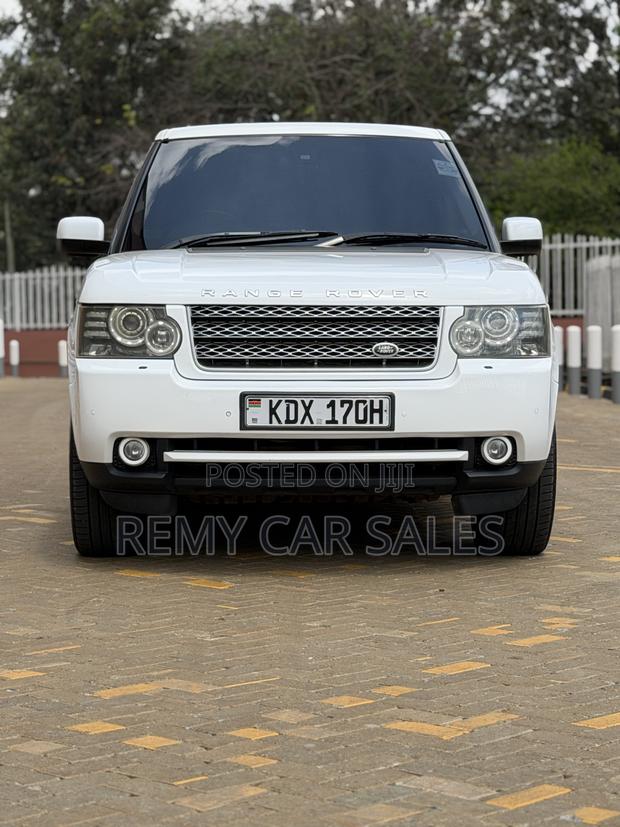 Land Rover Range Rover Vogue 2010 White