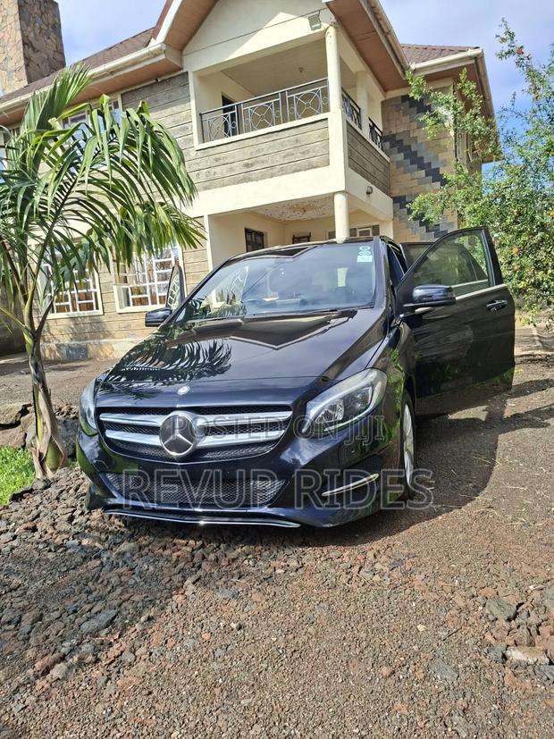 Mercedes-Benz B-Class 2018 Black