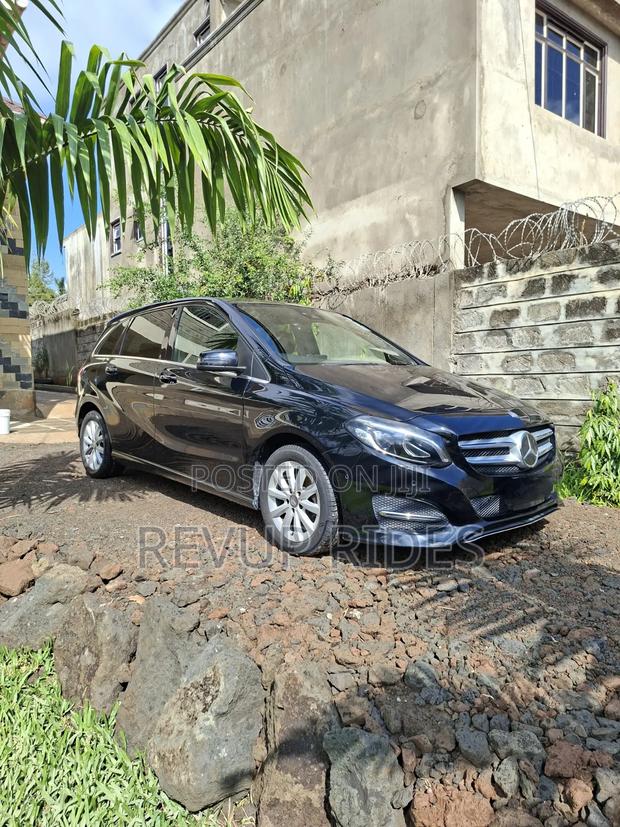 Mercedes-Benz B-Class 2018 Black