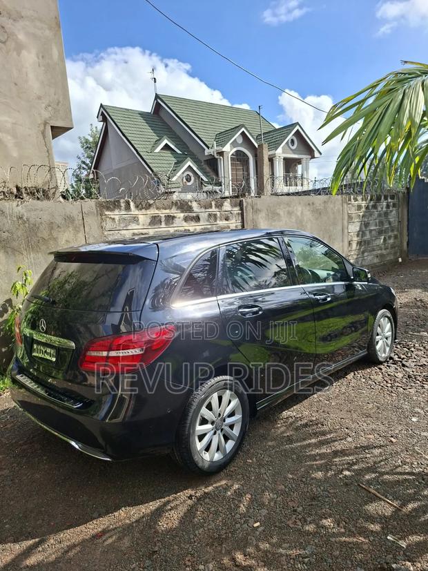 Mercedes-Benz B-Class 2018 Black