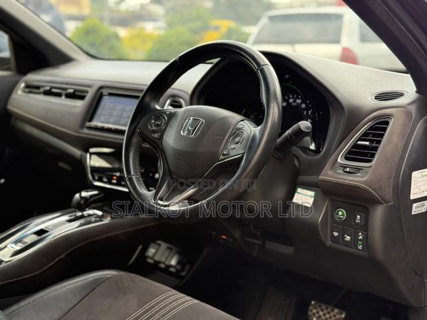 Honda Vezel 1.5 Hybrid 2WD 2019 Brown