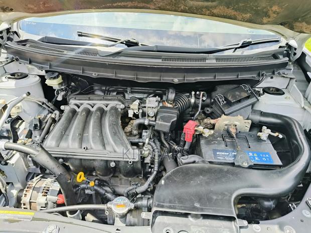 Nissan X-Trail 2.0 Petrol XE 2012 Silver