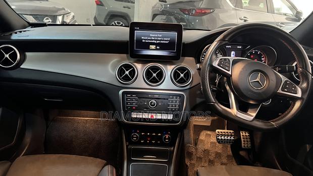 Mercedes-Benz C-Class C 180 (C205) 2018 Gray
