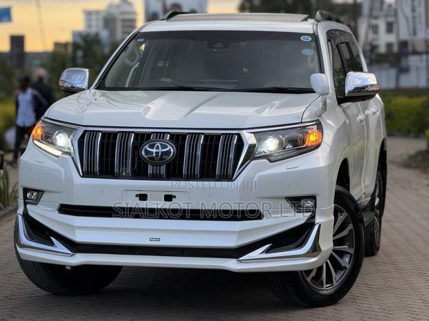 Toyota Land Cruiser Prado 2.7 2019 White