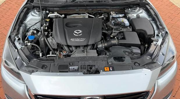 Mazda Axela 2016