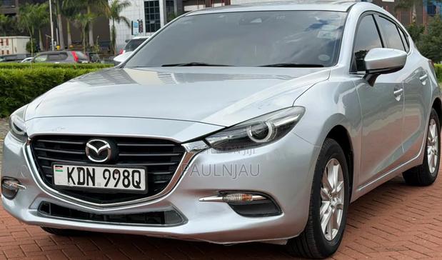 Mazda Axela 2016
