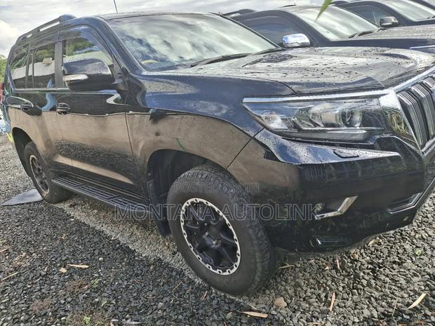 Toyota Land Cruiser Prado 2.7 2021 Black