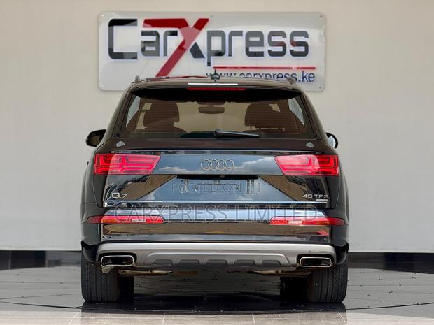 Audi Q7 2.0T Premium AWD quattro 2017 Black