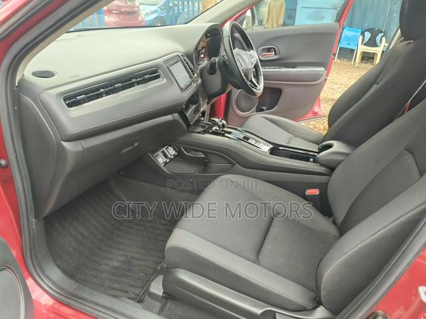 Honda Vezel 1.5 Hybrid 2WD 2018 Red