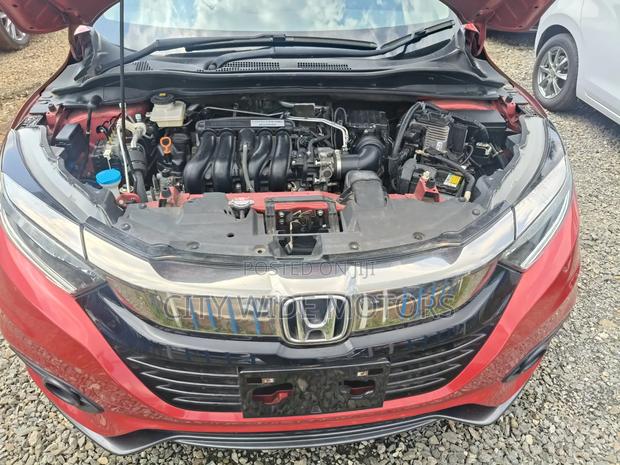 Honda Vezel 1.5 Hybrid 2WD 2018 Red