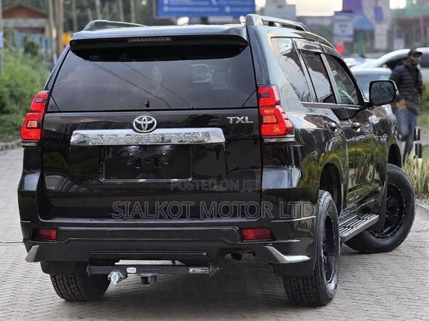 Toyota Land Cruiser Prado 2.7 2019 Black